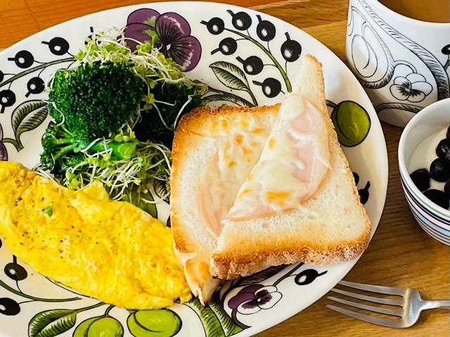 パラティッシ パープルを使った朝食②