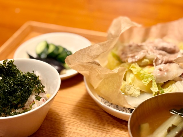 かさなるスチーマーを使った豚肉の蒸し料理