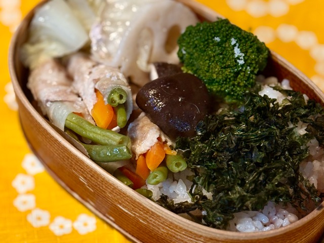 かさなるスチーマーで蒸したお弁当のおかず