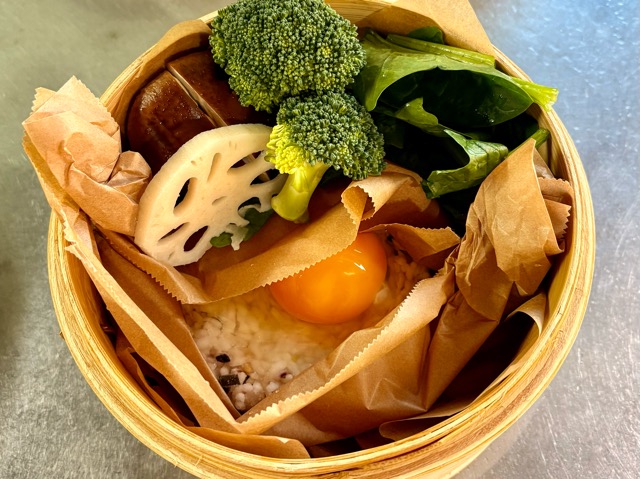 冷ご飯を使った朝食(蒸す前)